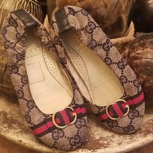 Gucci girls flats shoes size 27
